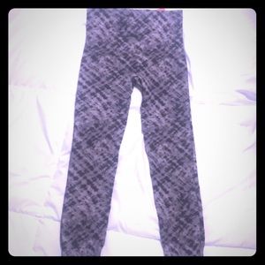 SPANX Shape Cropped Leggings